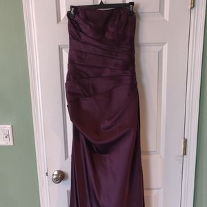 EUC David's Bridal Strapless Purple Dress